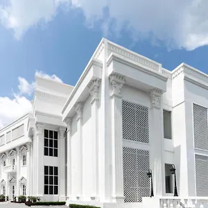 Hotel Eden Garden Convention Center, Adur